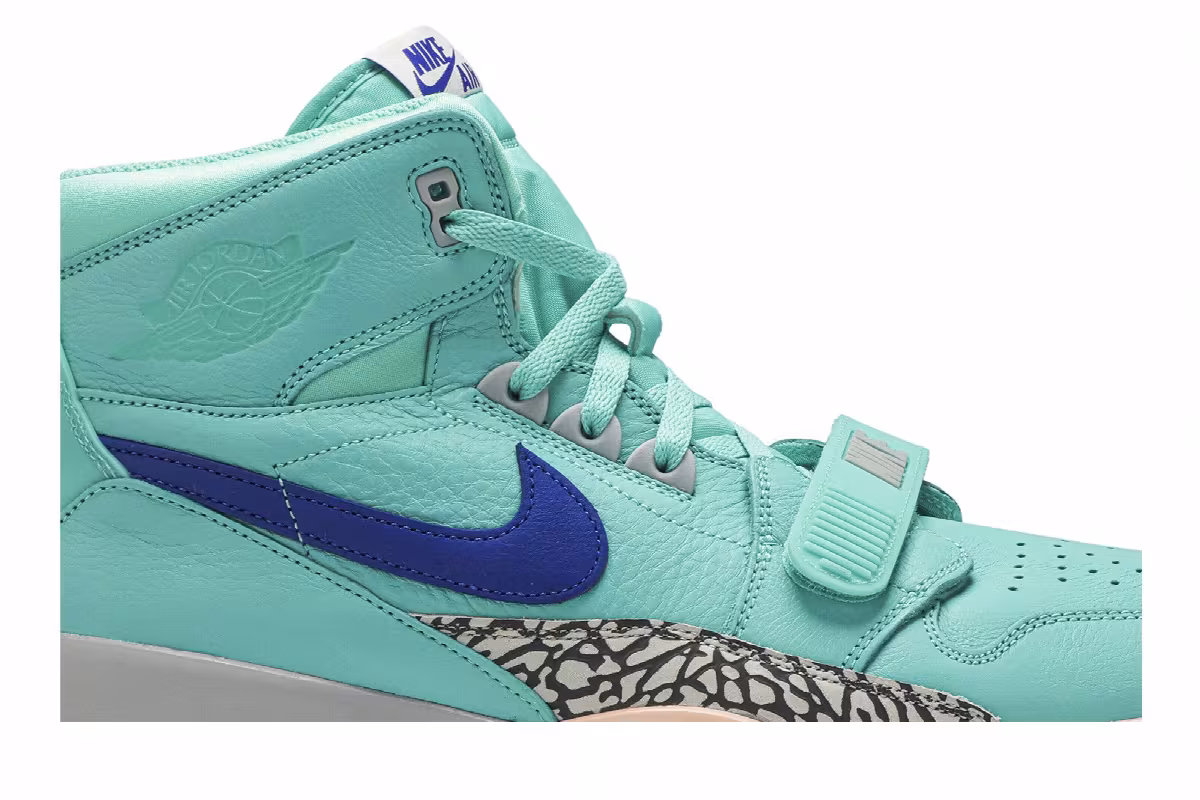Air Jordan Legacy 312 Hyper Jade, view 3