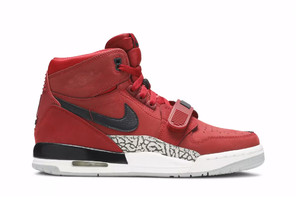 Air Jordan Legacy 312 GS Toro, view 2