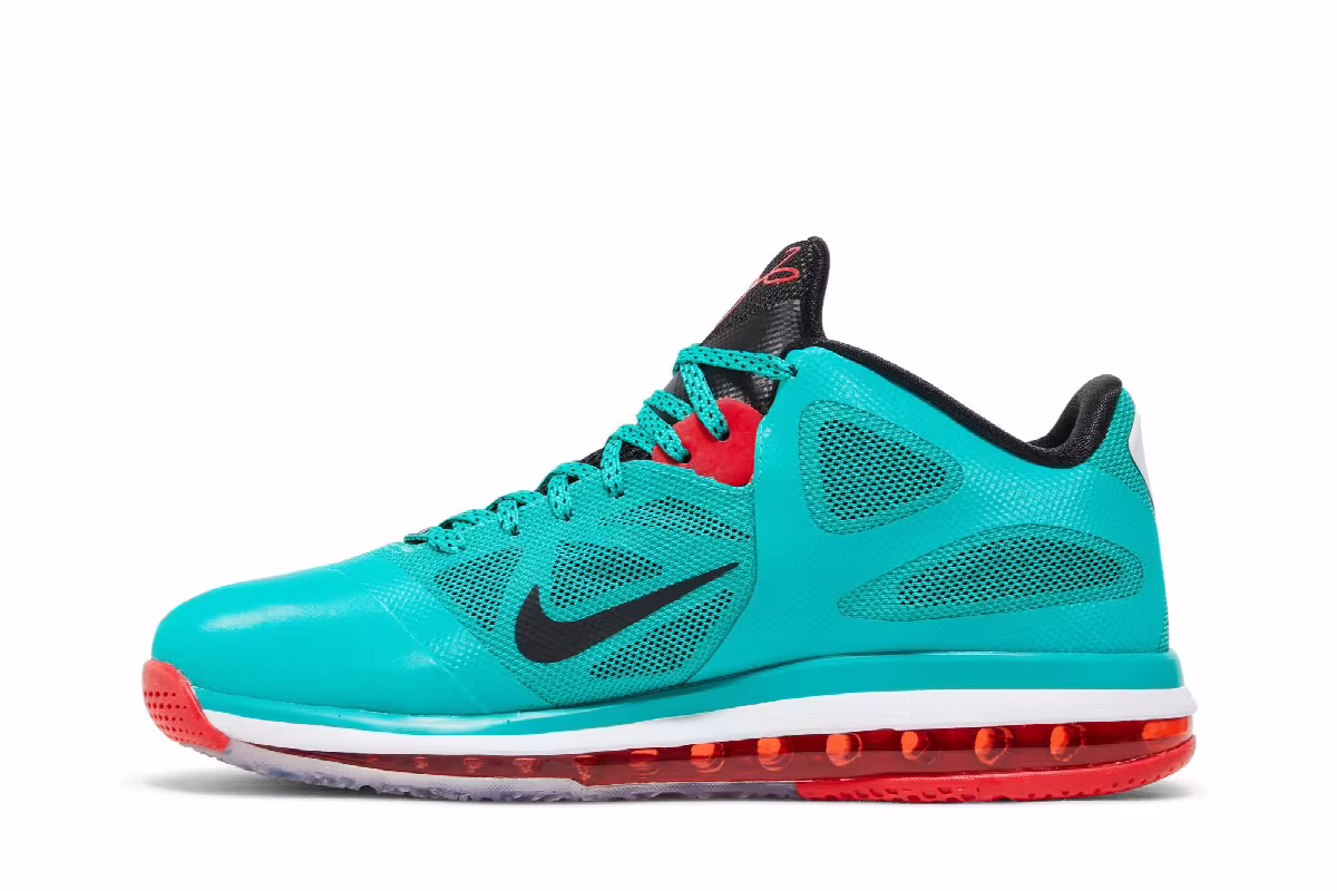 Nike LeBron 9 Low Reverse Liverpool, view 4