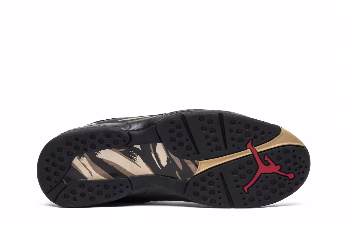OVO x Air Jordan 8 Black, view 5