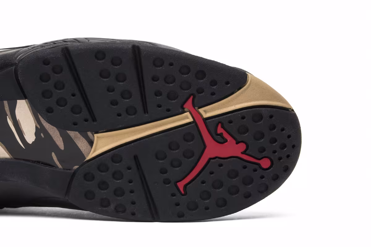 OVO x Air Jordan 8 Black, view 6