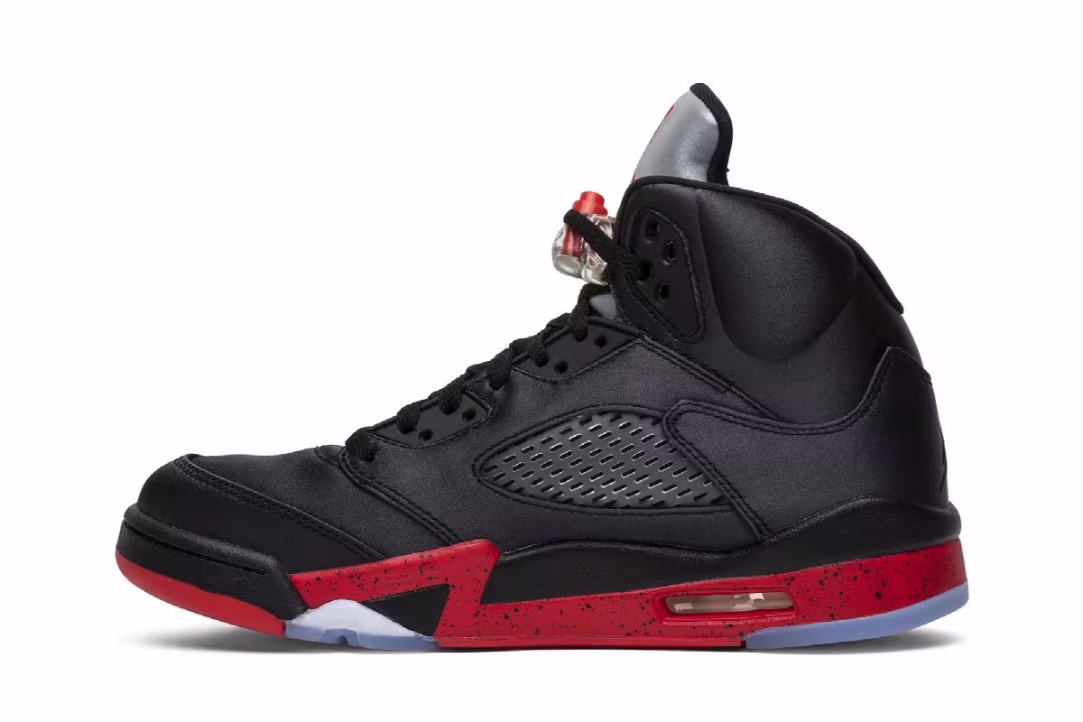 Air Jordan 5 Satin Bred, view 4