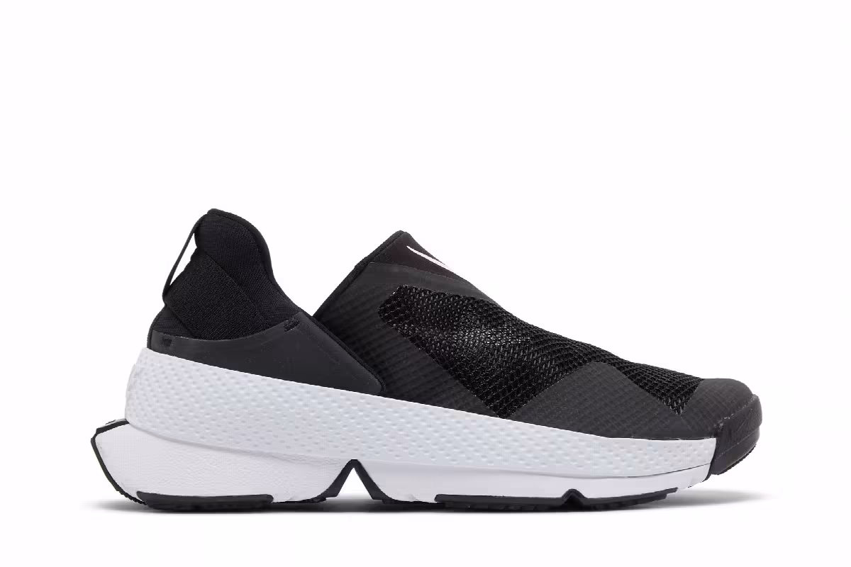 Nike Women's GO FlyEase Black White, view 2