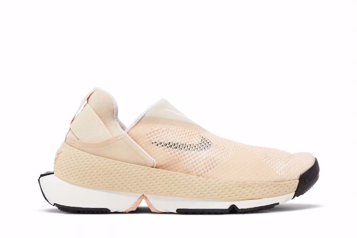 Nike Women's GO FlyEase Sanddrift, view 2