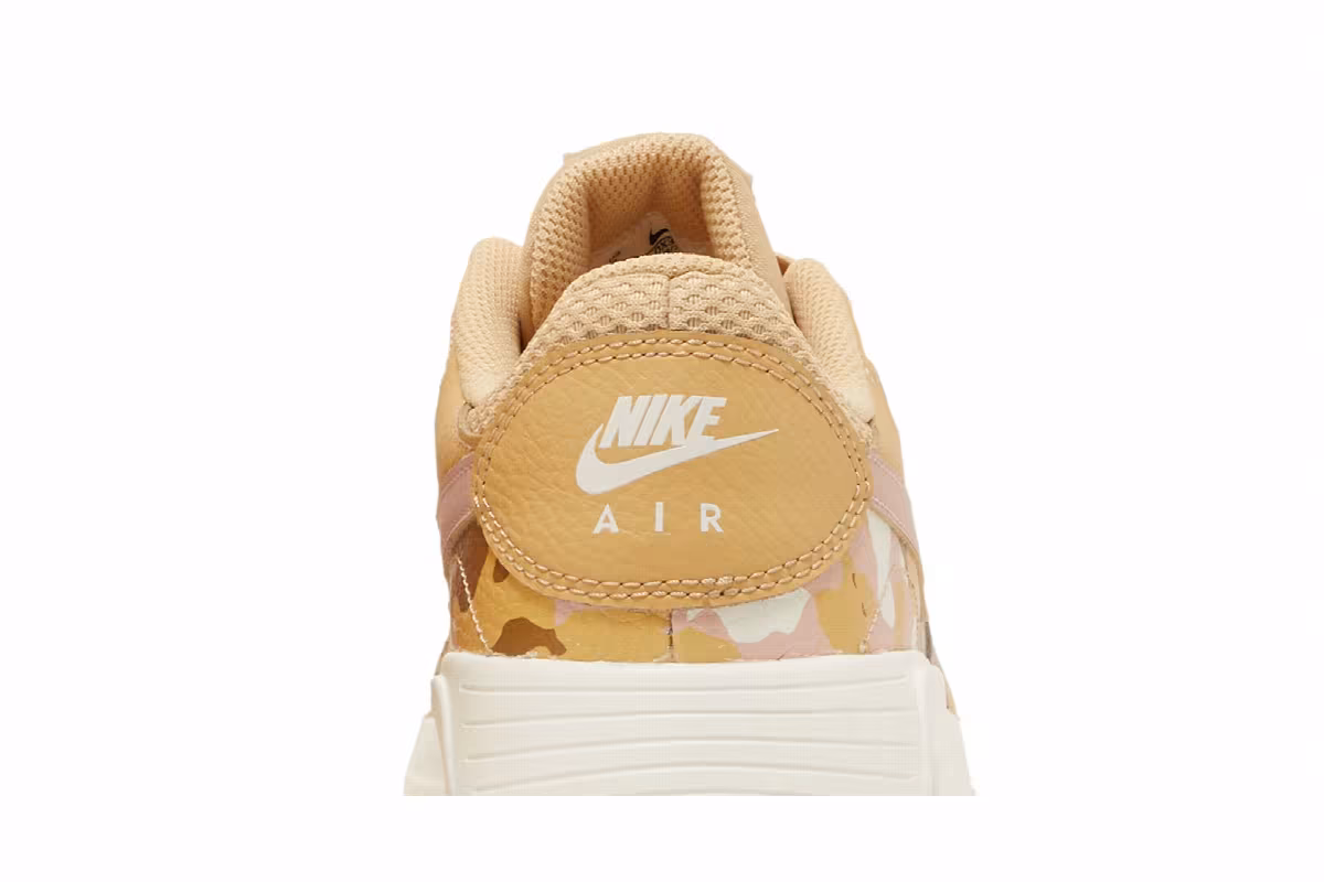 Nike Women's Air Max SC Sesame Pink Camo, view 8