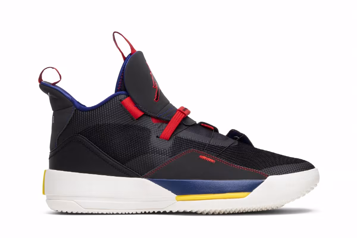 Air Jordan 33 Tech Pack, view 2