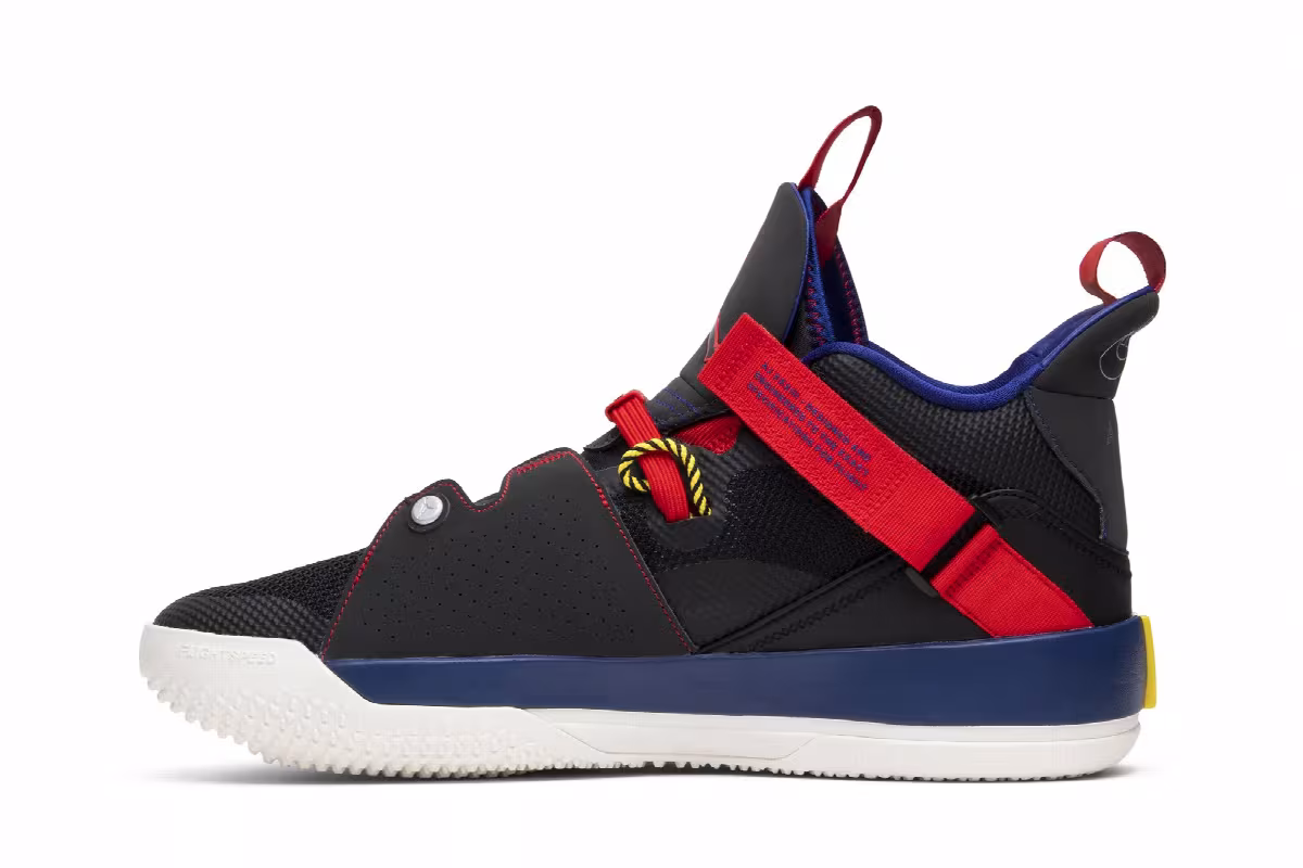 Air Jordan 33 Tech Pack, view 4