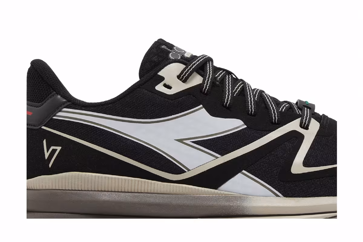 Diadora Atomo V7000 Black Smoke Grey, view 3
