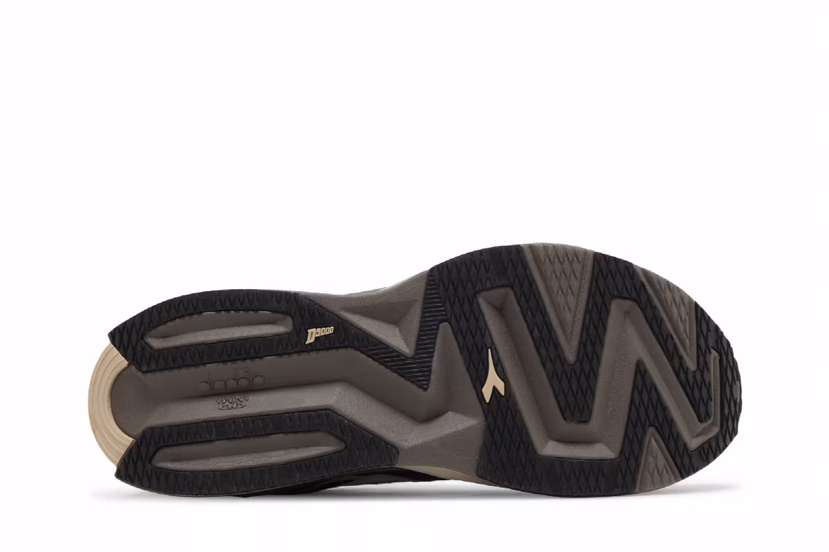 Diadora Atomo V7000 Black Smoke Grey, view 5