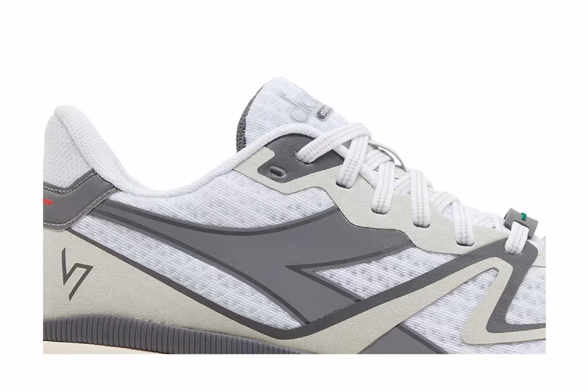 Diadora Atomo V7000 White Silver, view 3