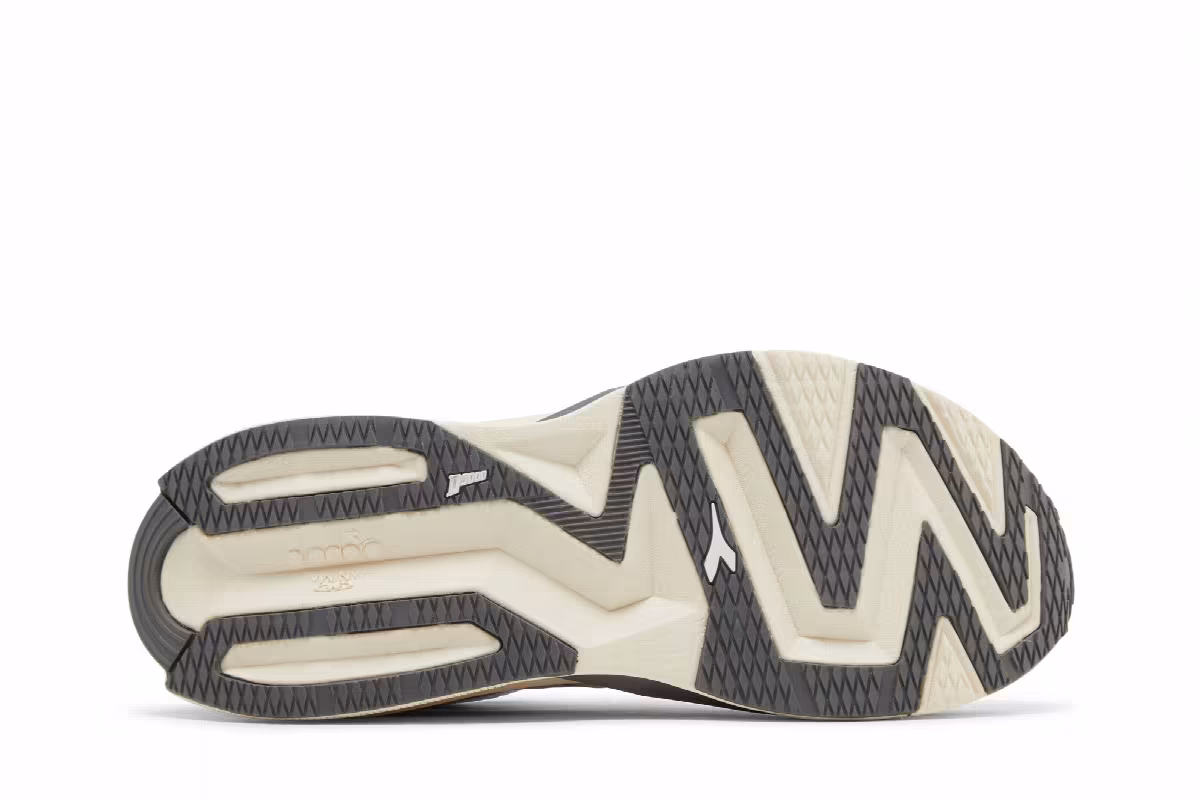 Diadora Atomo V7000 White Silver, view 5