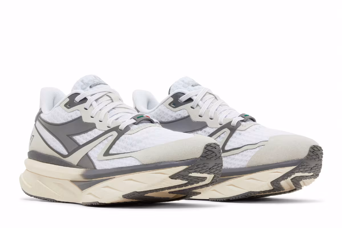 Diadora Atomo V7000 White Silver, view 9
