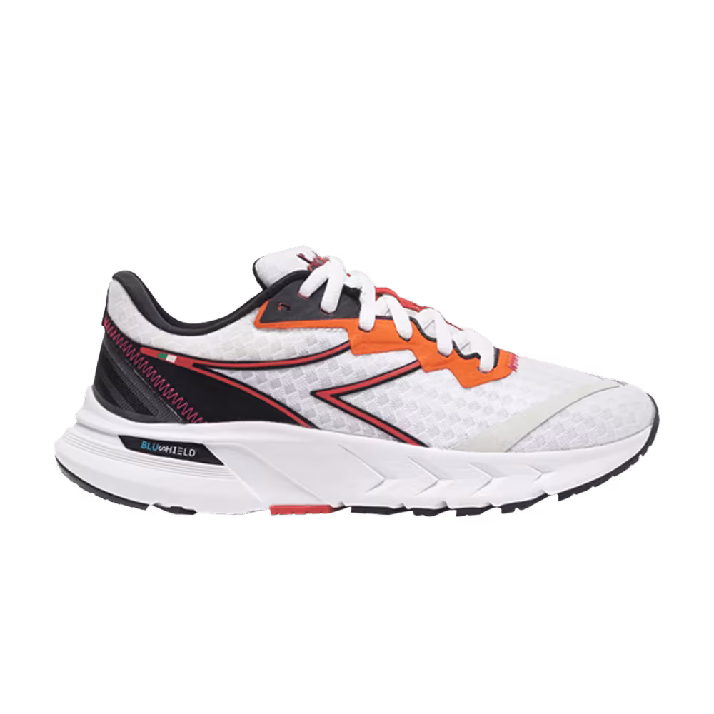 Diadora Women's Mythos Blushield Volo 2 Black Fiery Red