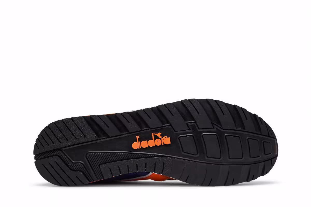 Raekwon x Diadora N9002 NYC, view 5