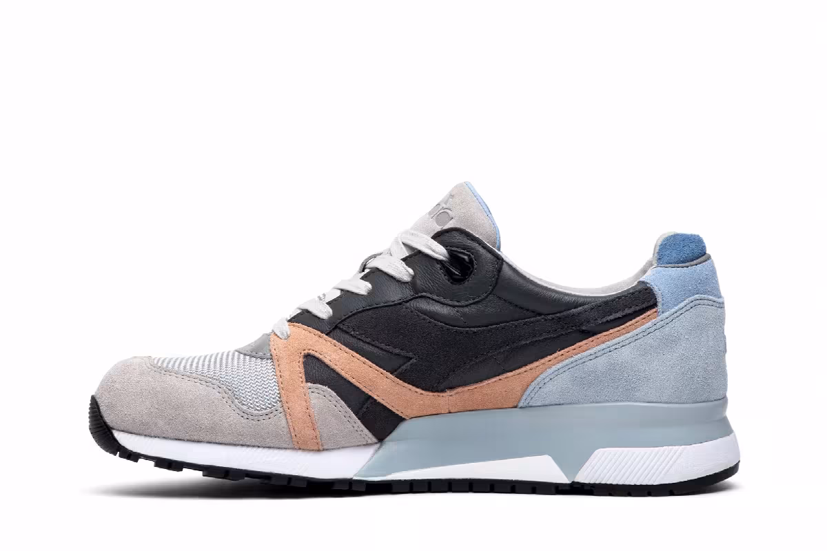 Highsnobiety x Diadora N9000 Eastern Bluebird, view 4