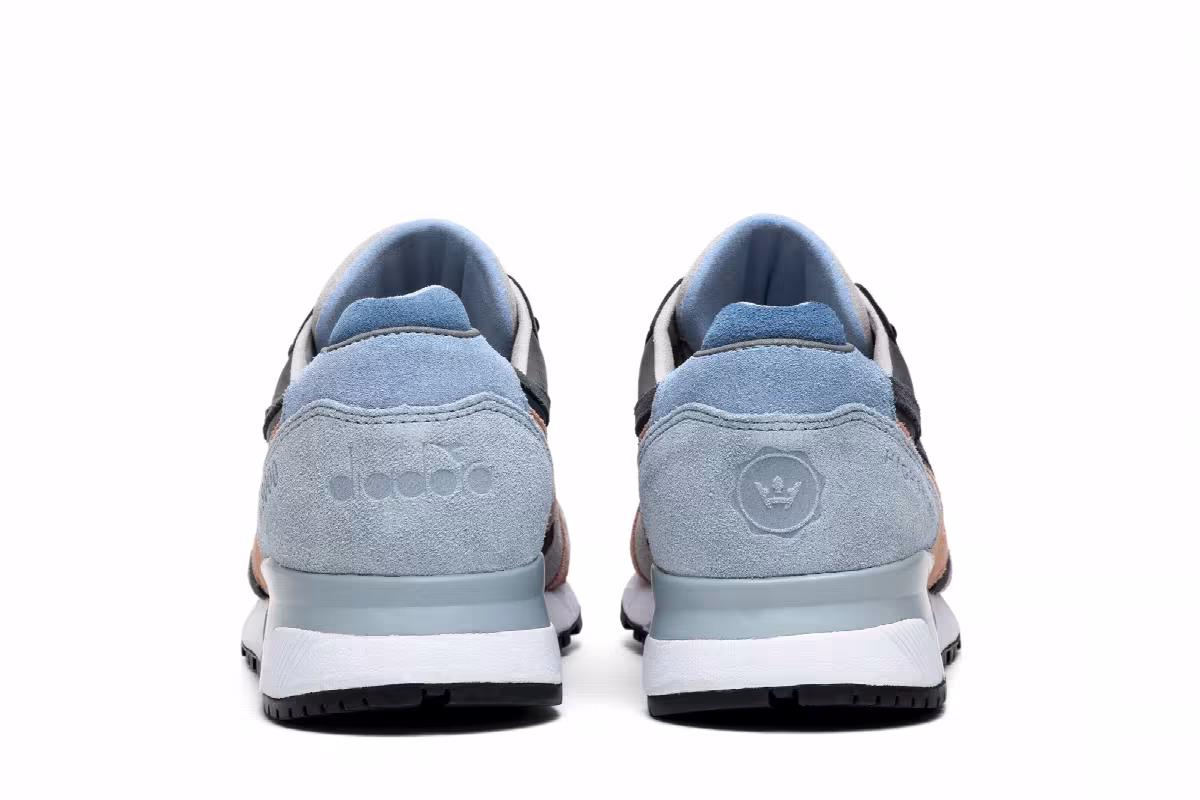 Highsnobiety x Diadora N9000 Eastern Bluebird, view 7