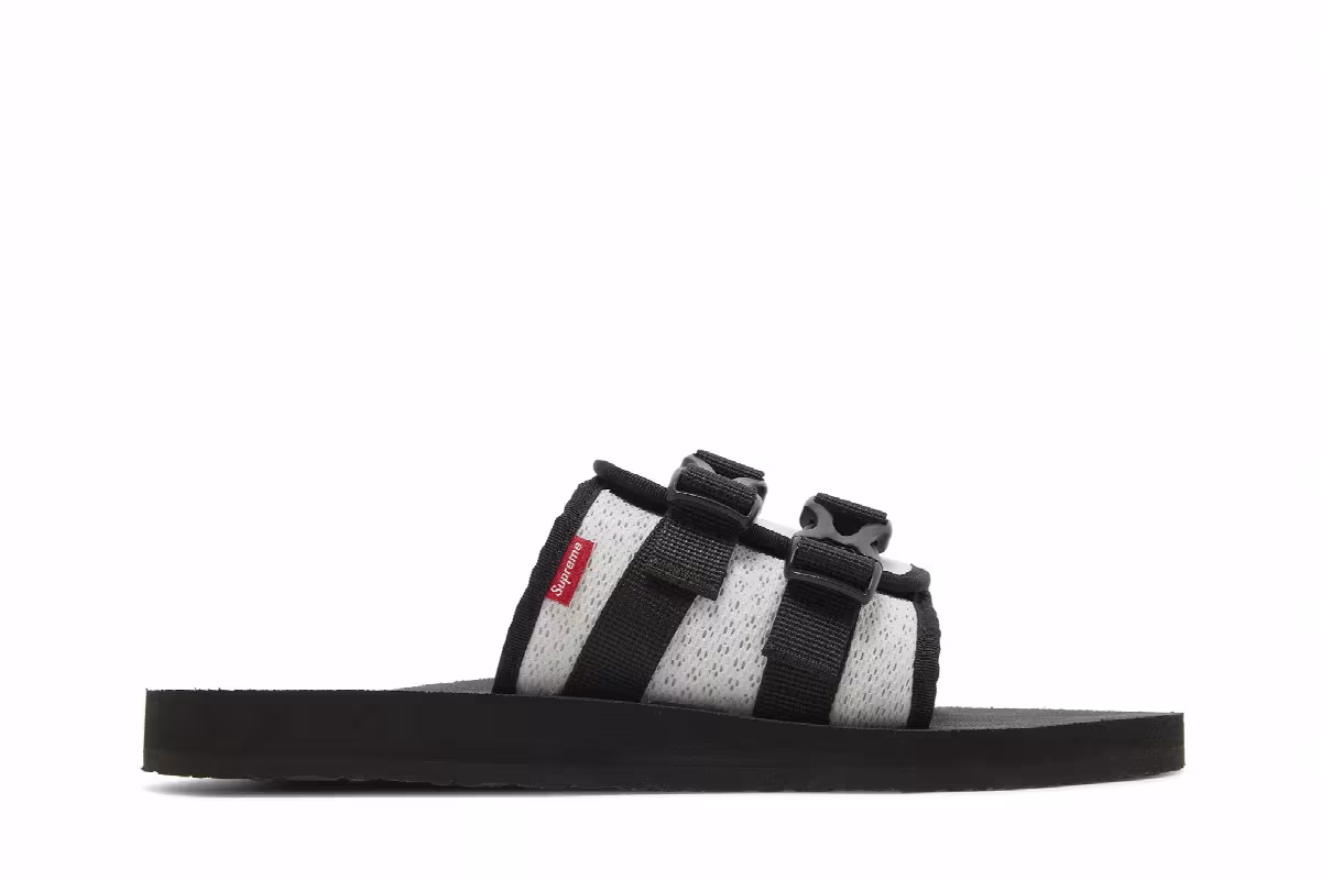 Supreme x The North Face Trekking Sandal Stone, view 2