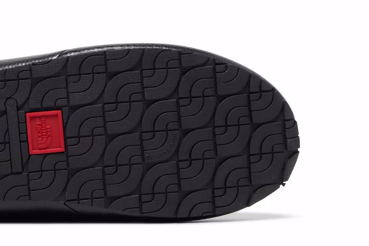 The North Face Thermoball Traction Mule 5 Black, view 6