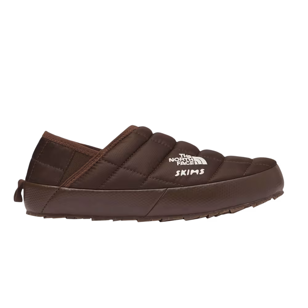 SKIMS x The North Face Women's Thermoball Traction Mule 5 Cocoa