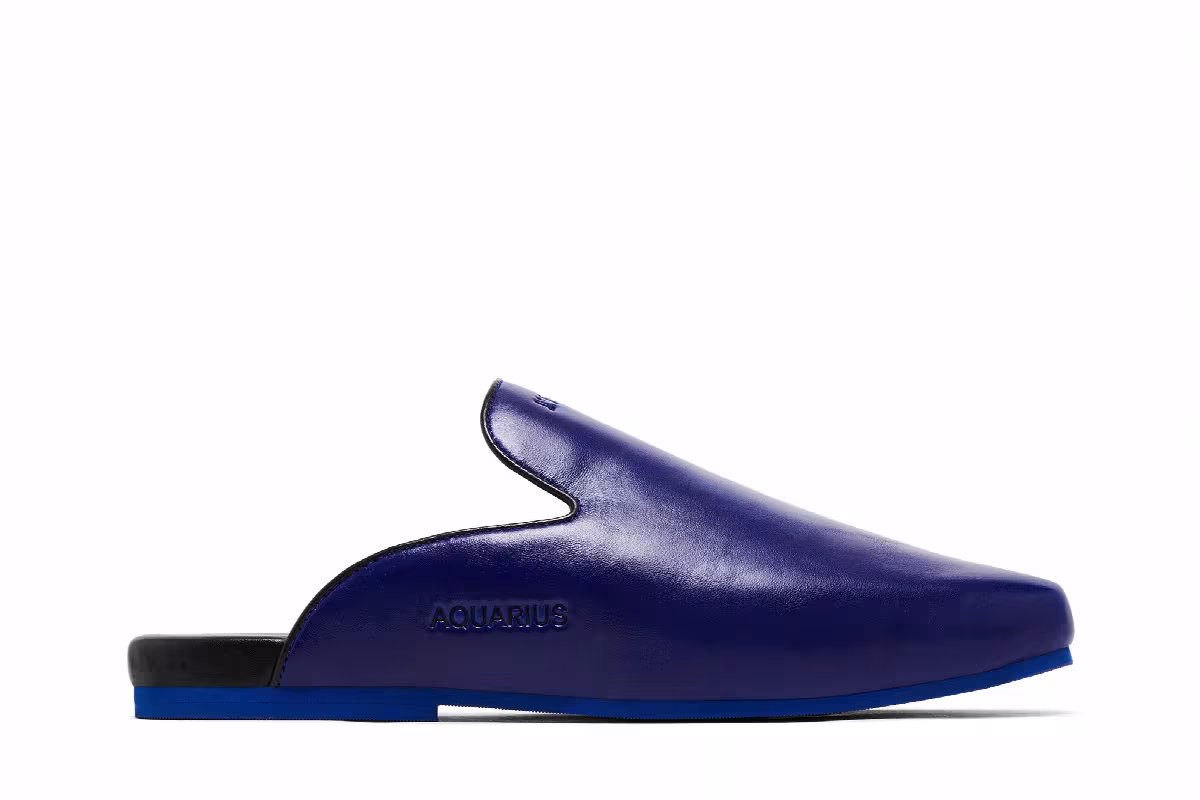 GOAT Horoscope Aquarius Mule Royal Blue/Black, view 2
