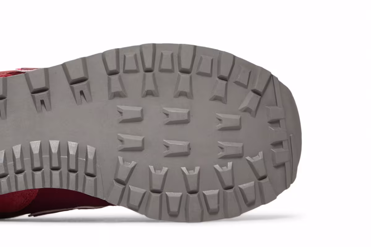 New Balance Women's 574 Garnet, view 6