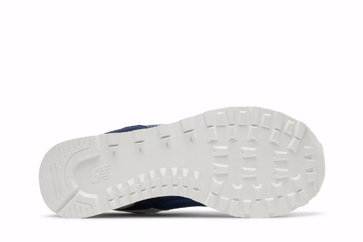 New Balance Women's 574 Pigment, view 5