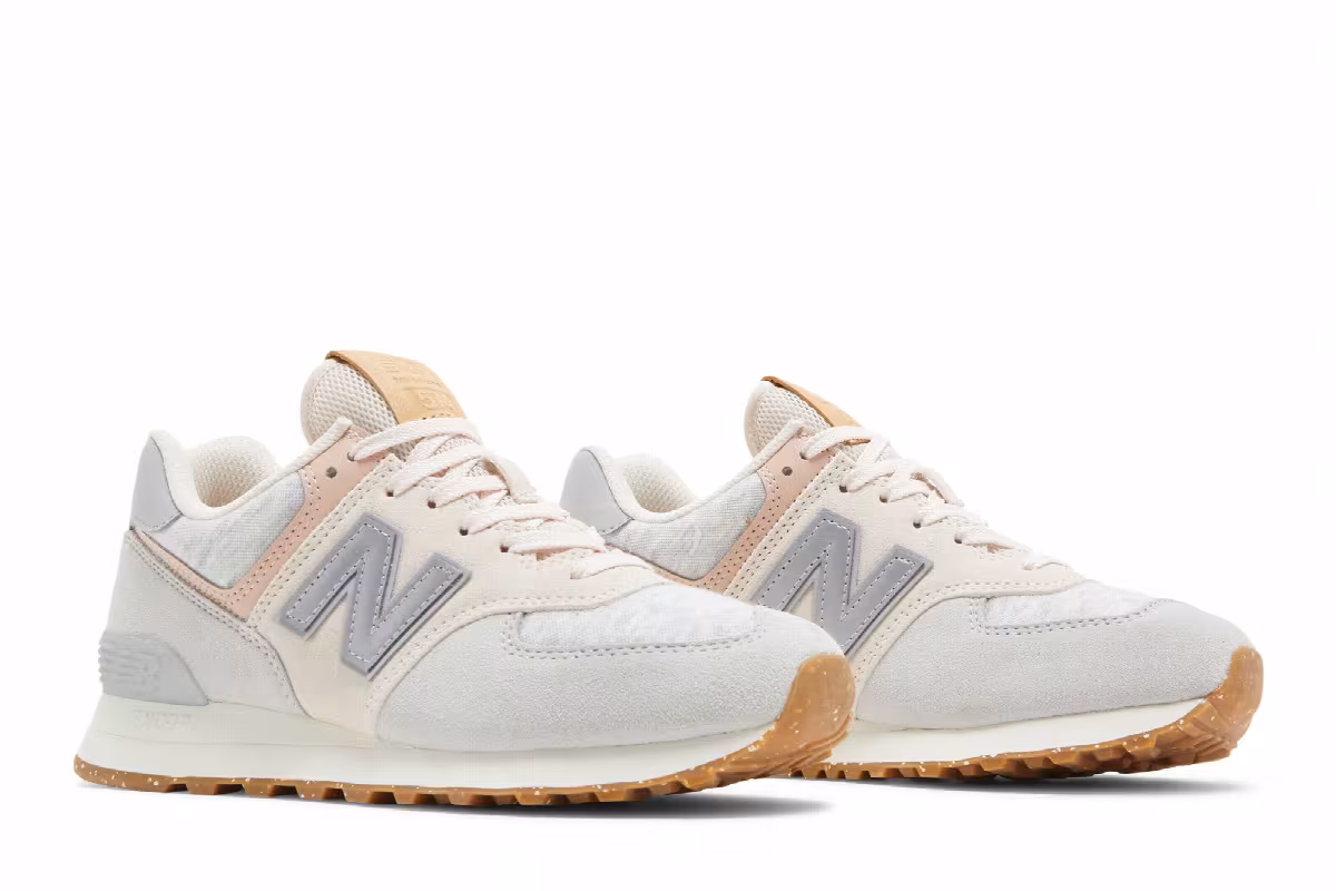 New Balance Women's 574 Rain Cloud, view 9