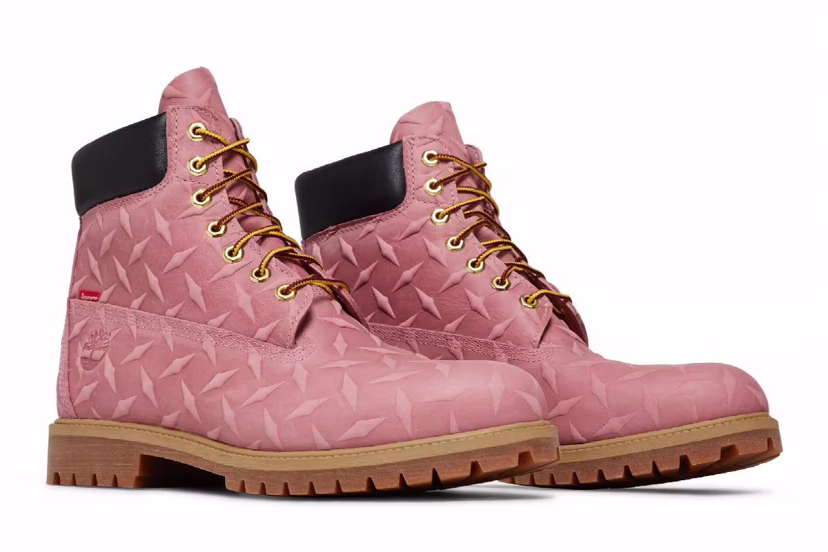 Supreme x Timberland 6 Inch Premium Waterproof Boot Embossed Diamond Plate - Pink, view 9