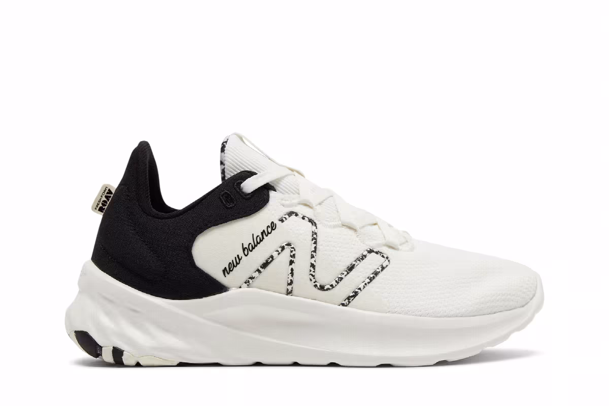 New Balance Women's Fresh Foam Roav v2 Wide Sea Salt, view 2