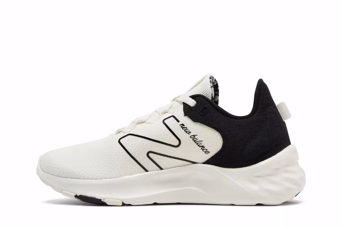 New Balance Women's Fresh Foam Roav v2 Wide Sea Salt, view 4