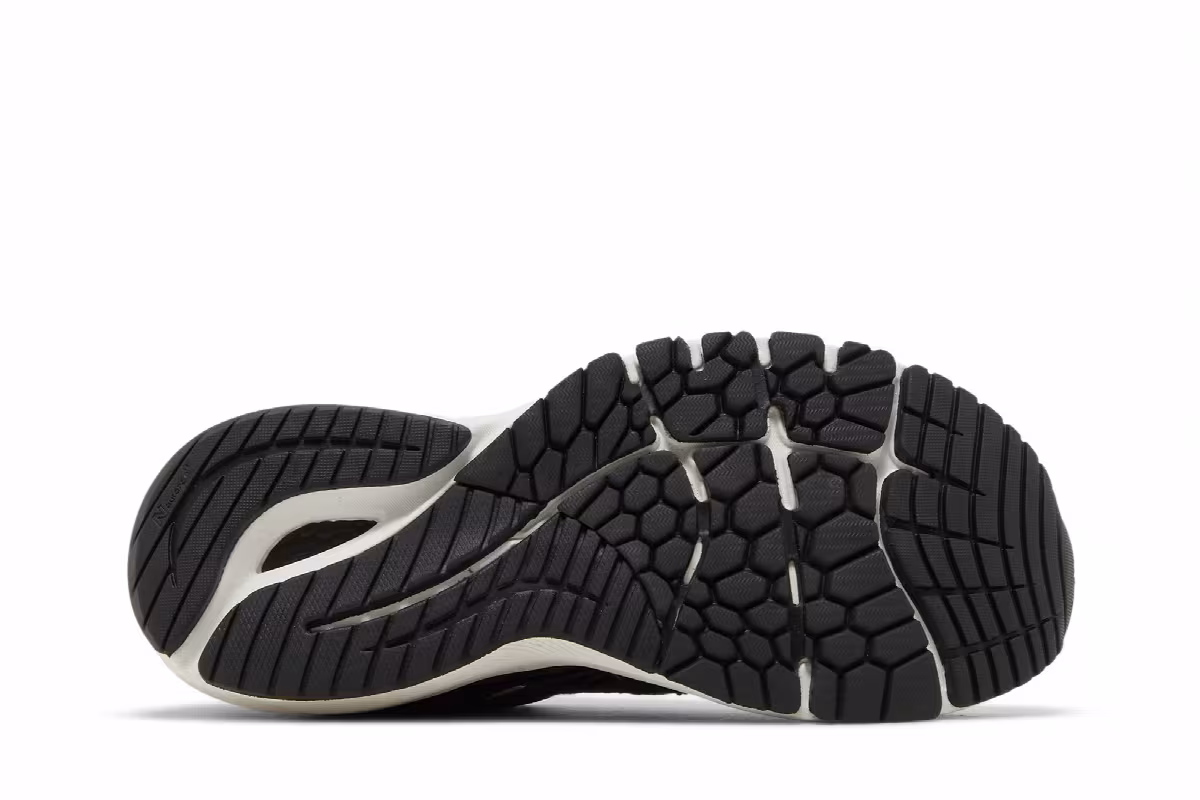 New Balance Women's Fresh Foam X 860v12 Black White, view 5