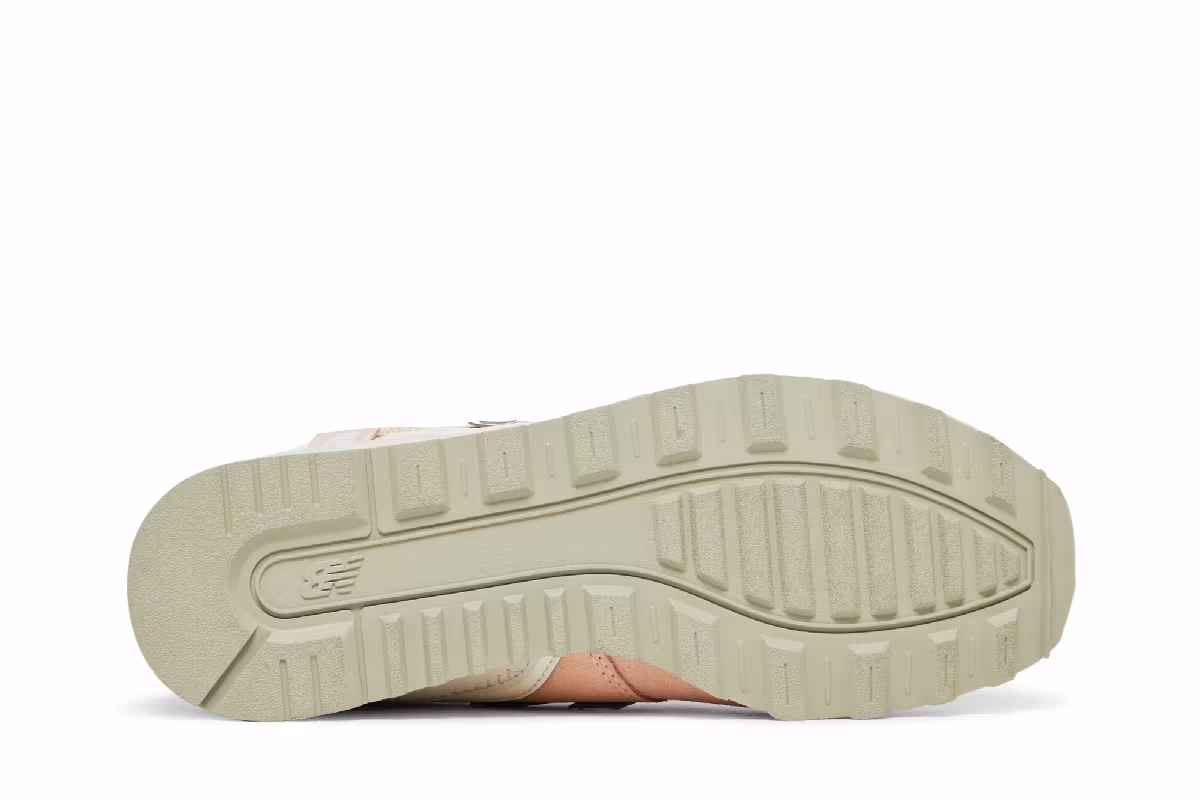New Balance Women's 996 Rose, view 5