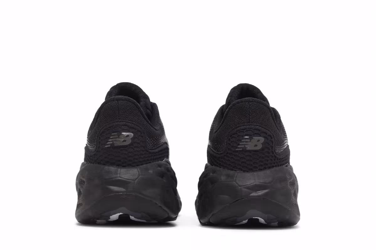 New Balance Fresh Foam More v3 Black, view 7