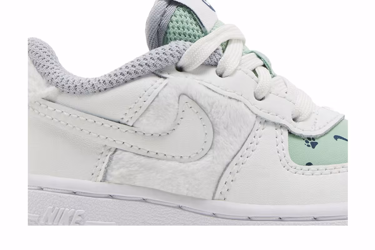 Nike Force 1 Low SE TD Pawprints, view 3