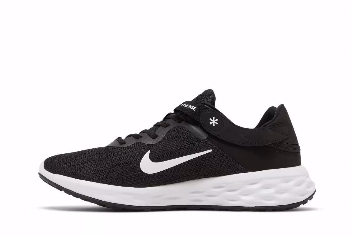Nike Revolution 6 FlyEase Next Nature Black White, view 4
