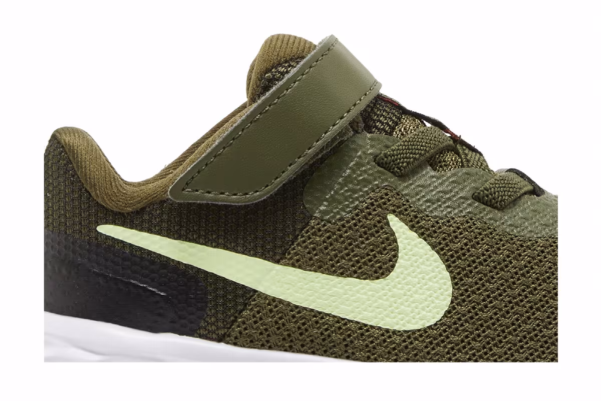 Nike Revolution 6 TD Rough Green Barely Volt, view 3
