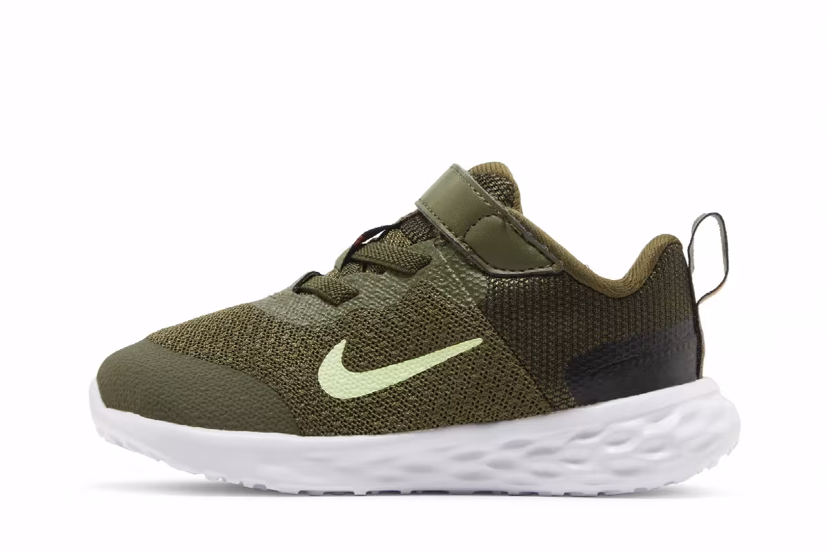 Nike Revolution 6 TD Rough Green Barely Volt, view 4