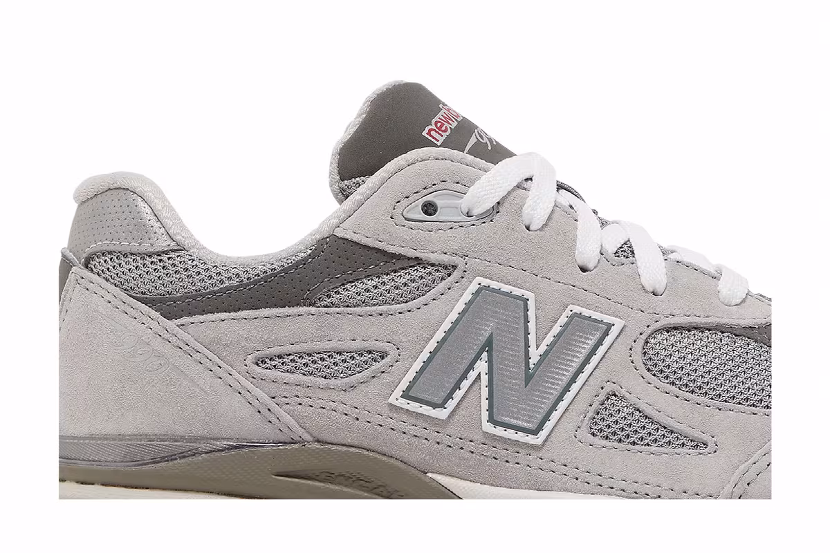 New Balance 990v3 Big Kid Wide Grey, view 3
