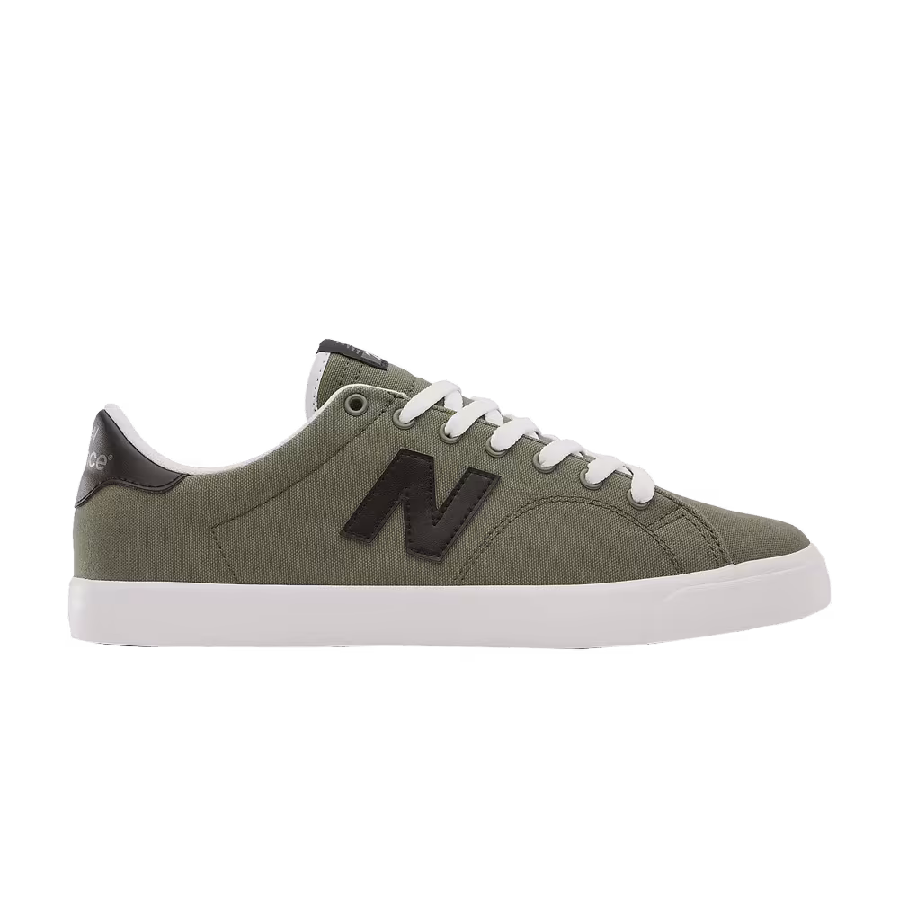 New Balance 210 Green