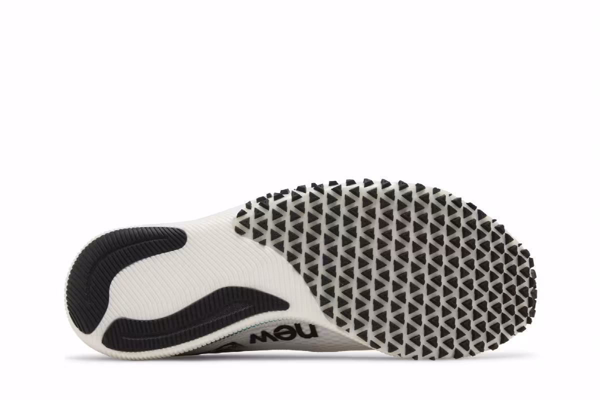 New Balance FuelCell RC Elite White Black, view 5