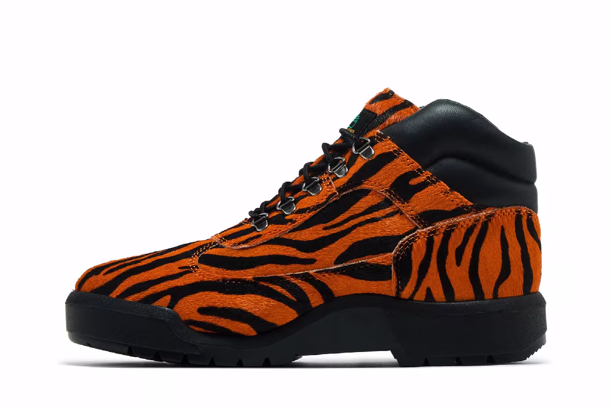 Supreme x Timberland Field Boot Tiger, view 4