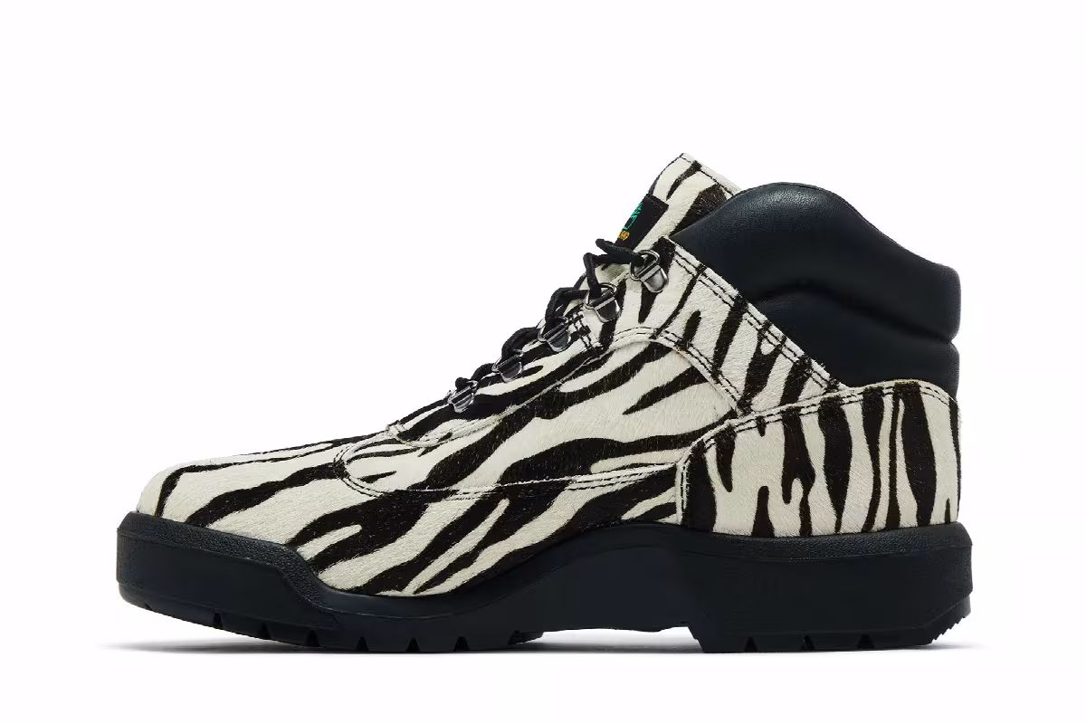 Supreme x Timberland Field Boot Zebra, view 4