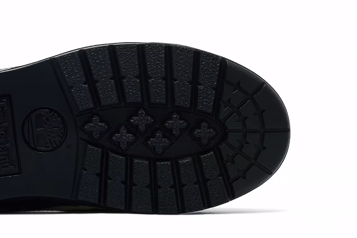 Supreme x Timberland Field Boot Zebra, view 6