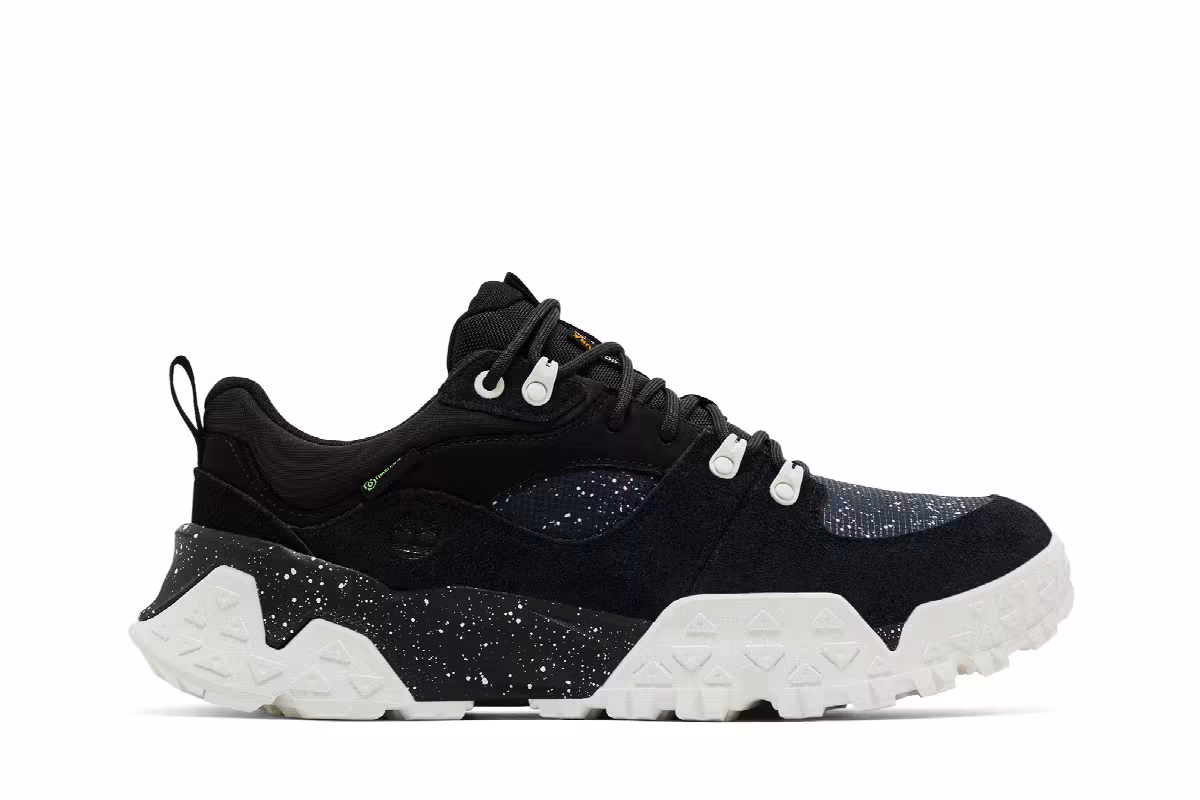 White Mountaineering x Timberland Motion Scramble Black, view 2