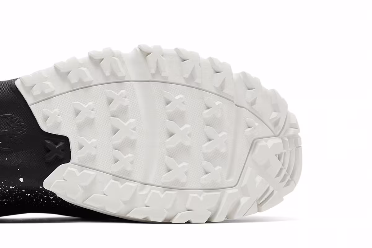 White Mountaineering x Timberland Motion Scramble Black, view 6