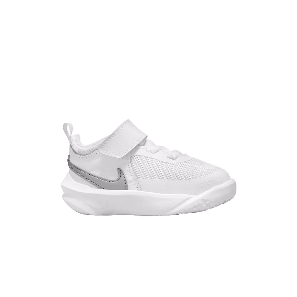 Nike Team Hustle D10 TD White Metallic Silver