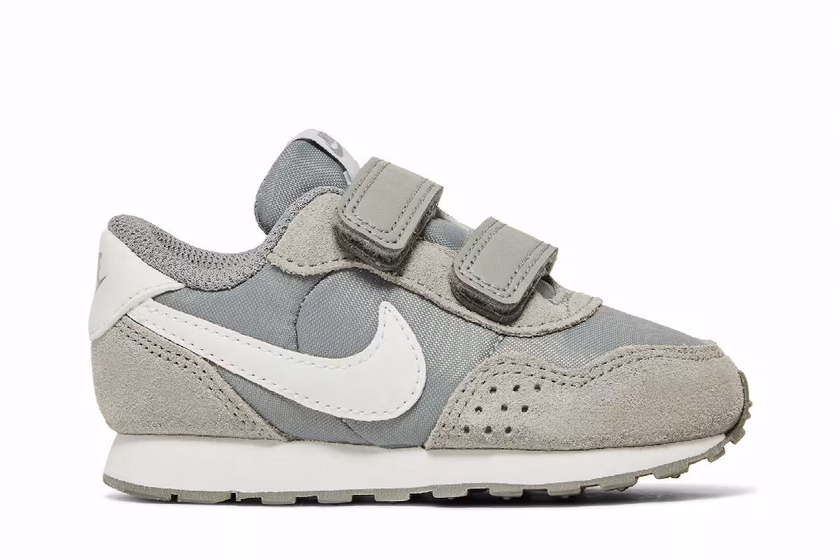 Nike MD Valian TD Particle Grey, view 2