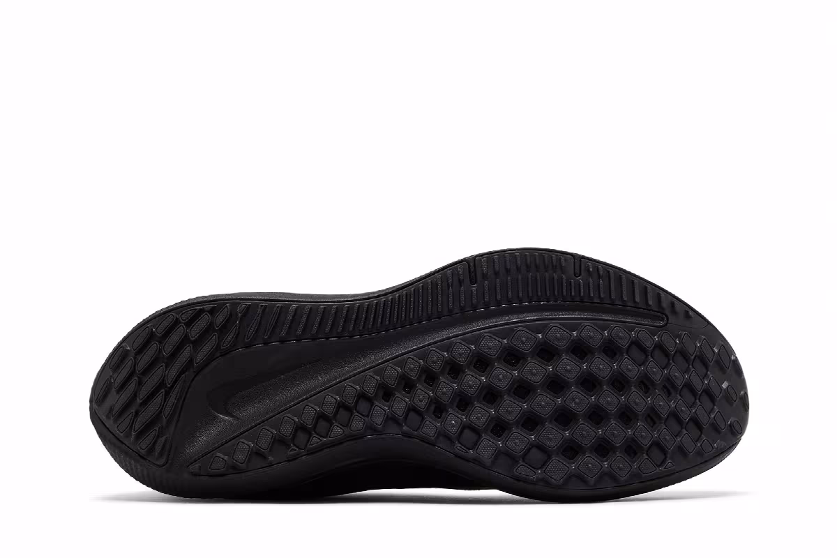 Nike Women's Air Winflo 9 Black Dark Smoke Grey, view 5