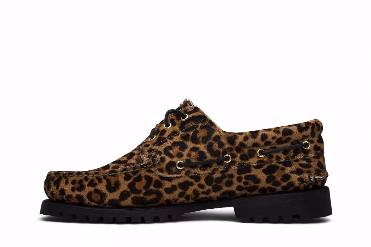 Supreme x Timberland 3-Eye Classic Lug Cheetah Print, view 4