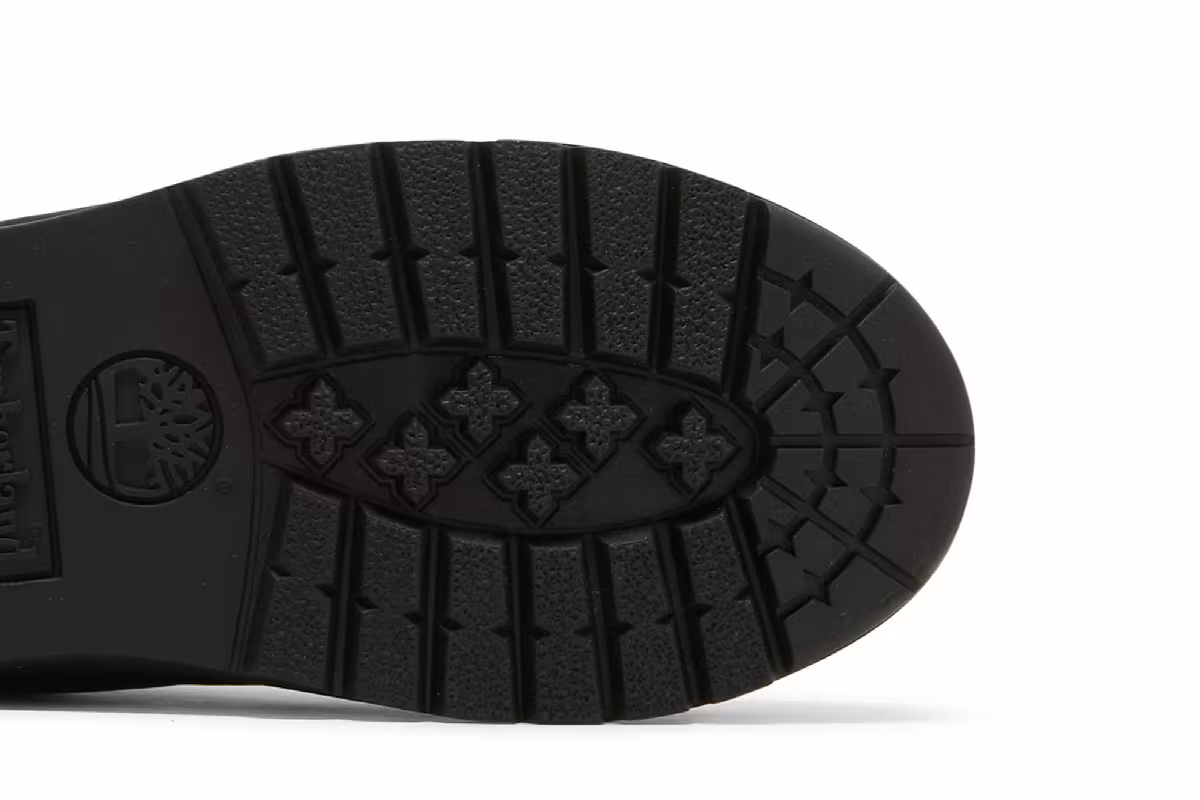Supreme x New York Yankees x Timberland Field Boot Black, view 6
